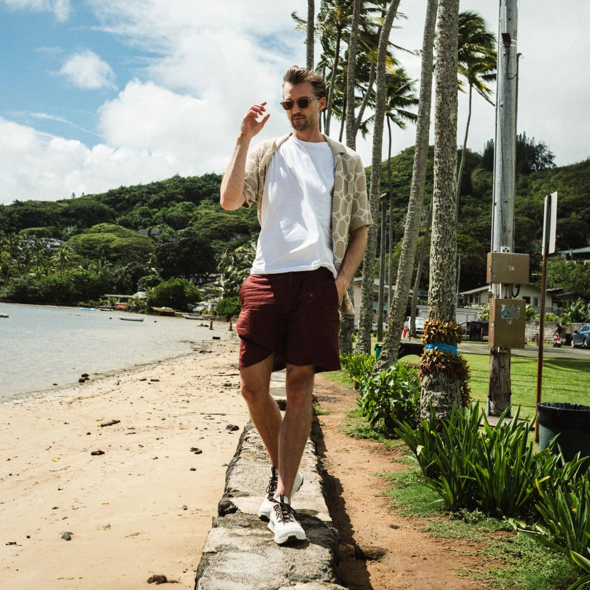 Makiki  -  White Sand / Tapa